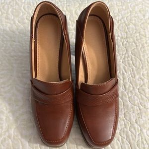 Women Chunky Heeled Platform Loafer Pumps